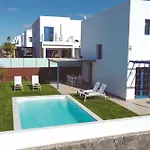 Villa Beautiful Detached Lanzarote 3 Bedrooms Stacruz Bay Stunning Views & Close To Amenities *