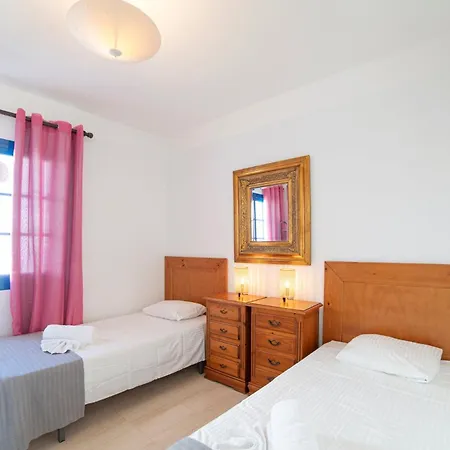 Willa Beautiful Detached Lanzarote 3 Bedrooms Stacruz Bay Stunning Views & Close To Amenities