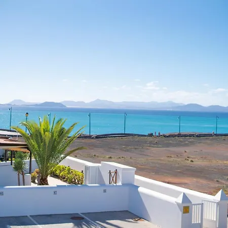 Villa Beautiful Detached Lanzarote 3 Bedrooms Stacruz Bay Stunning Views & Close To Amenities Playa Blanca
