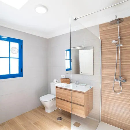 Beautiful Detached Lanzarote 3 Bedrooms Stacruz Bay Stunning Views & Close To Amenities