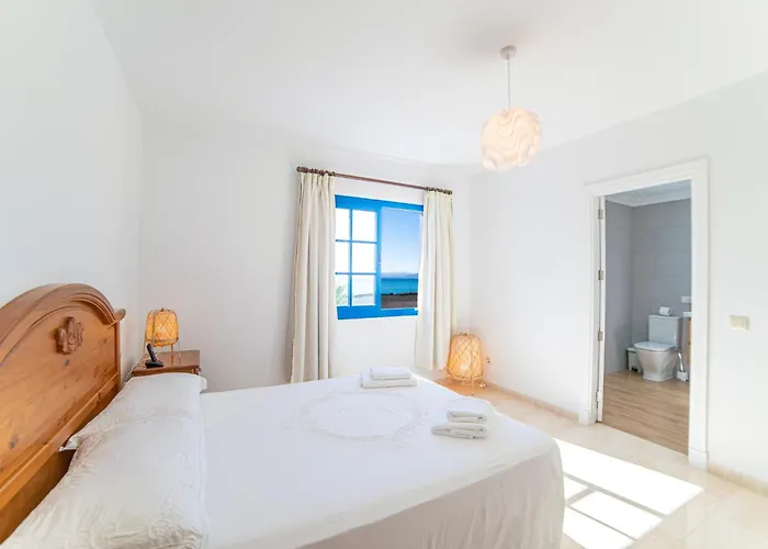 Beautiful Detached Lanzarote 3 Bedrooms Stacruz Bay Stunning Views&close To Amenities Villa