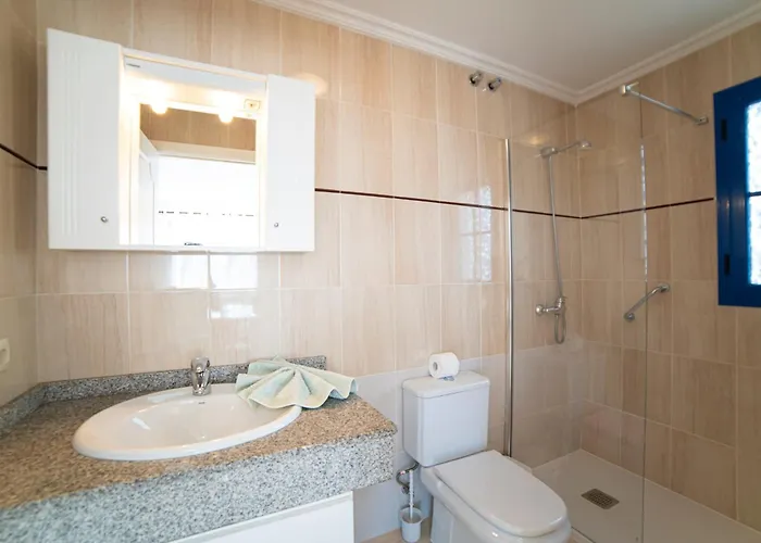 Galway Bay: Detached Lanzarote With Stunning Views Villa