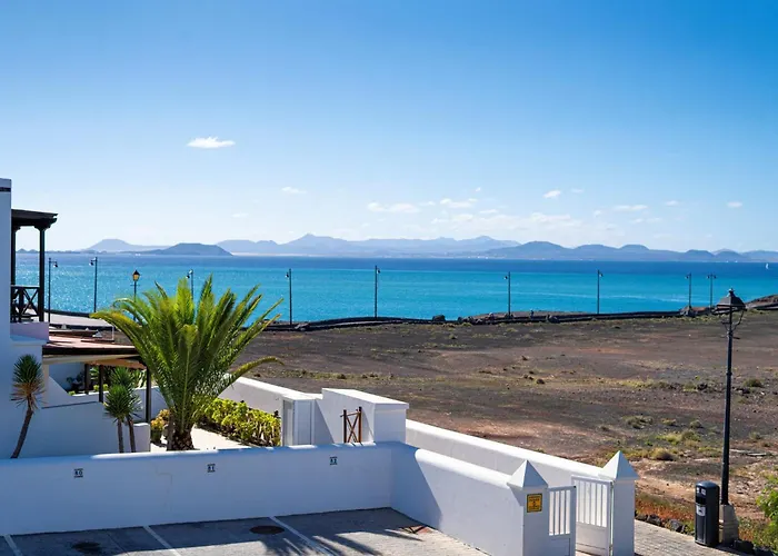 Beautiful Detached Lanzarote 3 Bedrooms Stacruz Bay Stunning Views&close To Amenities Villa Playa Blanca (Lanzarote)