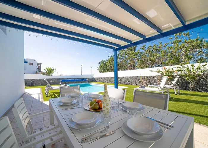 Villa Galway Bay: Detached Lanzarote With Stunning Views Playa Blanca (Lanzarote)